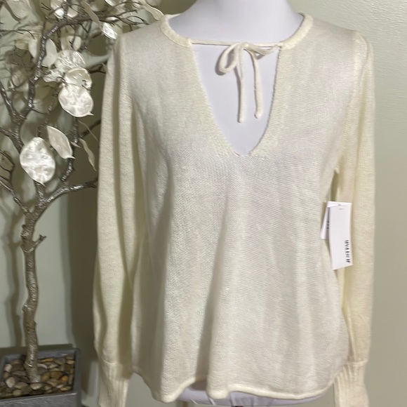 JUSTFAB V NECK SWEATER - Picture 1 of 3